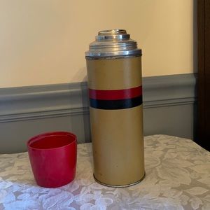 Thermos B34A The Only Vacuum Bottle from the 1950’s